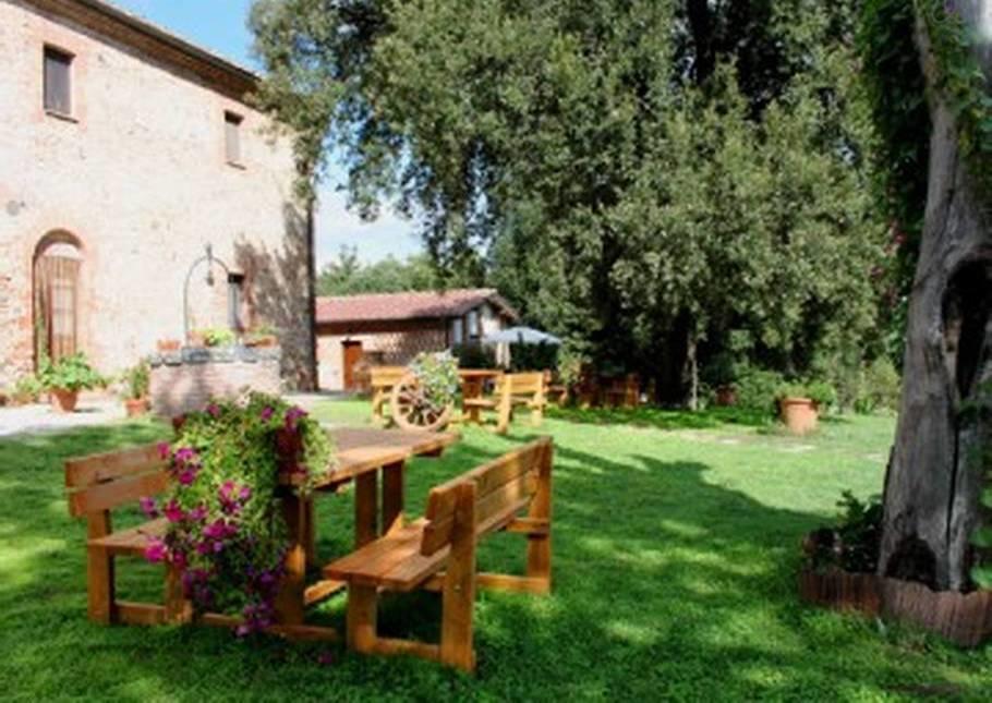 Agriturismo Tre Madonne Монтериджиони Экстерьер фото